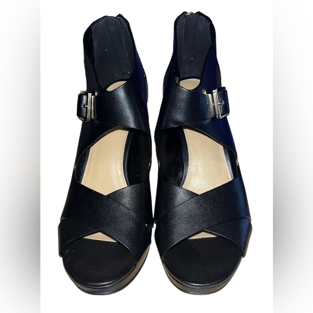 MICHALE Kors Kimber Stilettos - Picture 2 of 11